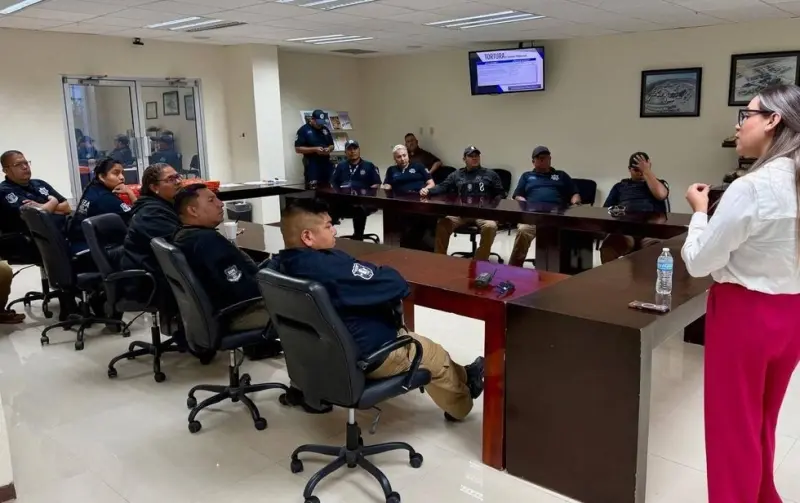 Capacitan a custodios del Cereso 3 para prevenir actos de tortura