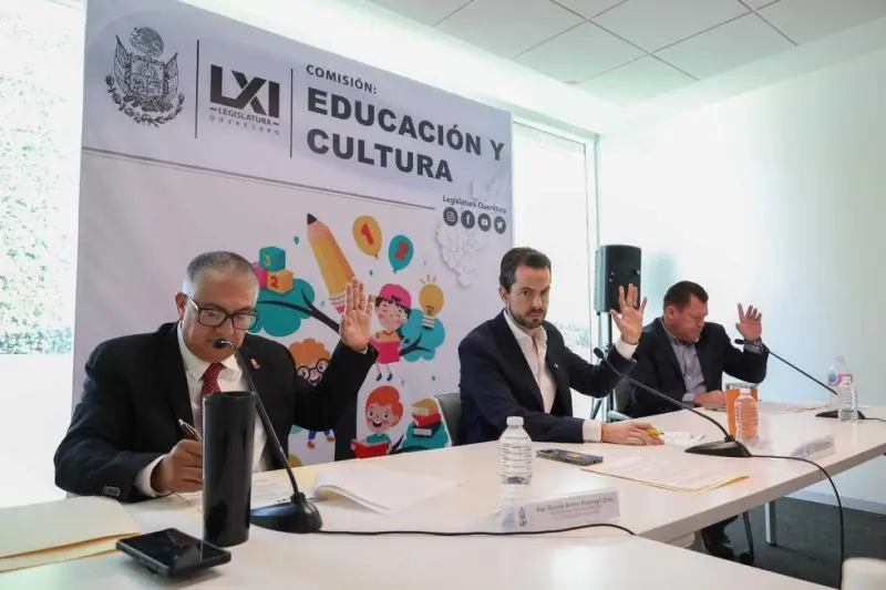 Aprueban reforma para proteger a menores en redes sociales