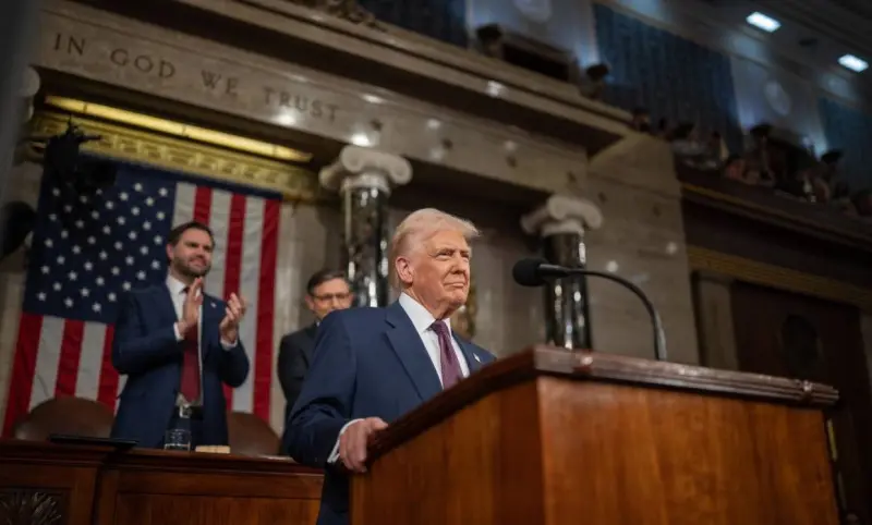Planea Tesoro billetes con rostro de Trump si los aprueba Congreso