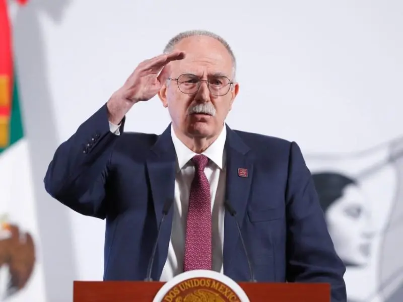 Renuncia titular de Sader en medio de crisis por gusano barrenador