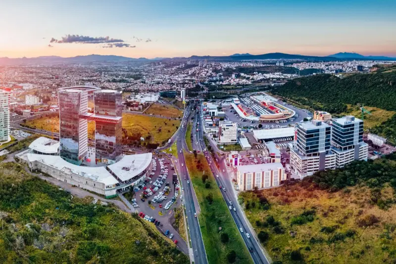 Oportunidades laborales en Querétaro: Empresas buscan talento con salarios competitivos