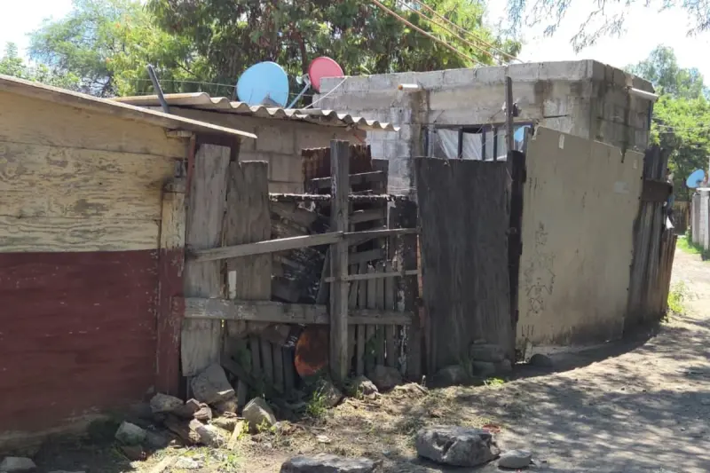 Continúa análisis posible reubicación de familias de Cartolandia en San Juan del Río