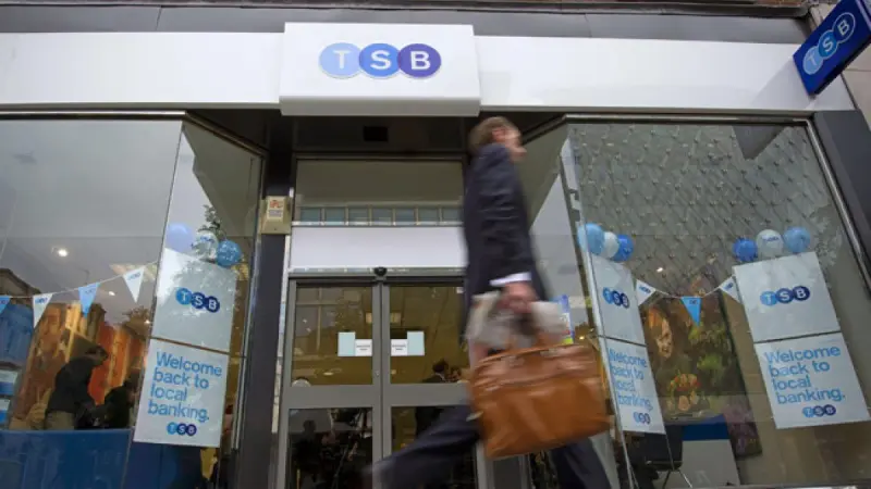 Sabadell concreta la venta de su filial TSB a Santander