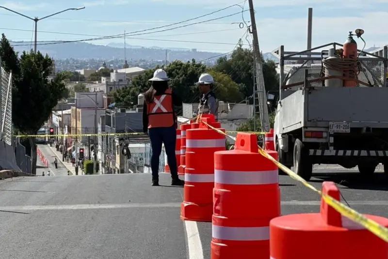 Avanza obra en Prolongación Corregidora Norte y concluirá antes de fin de ciclo escolar