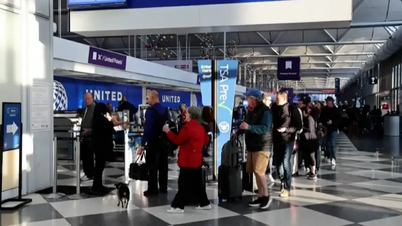 EU realizará controles de detección de ébola en aeropuertos