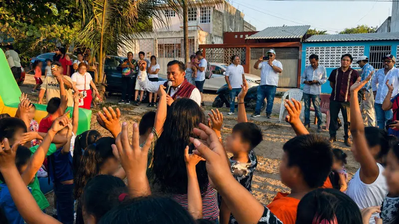 Festeja Esaú Hernández Día del Niño en colonias del norte de Veracruz