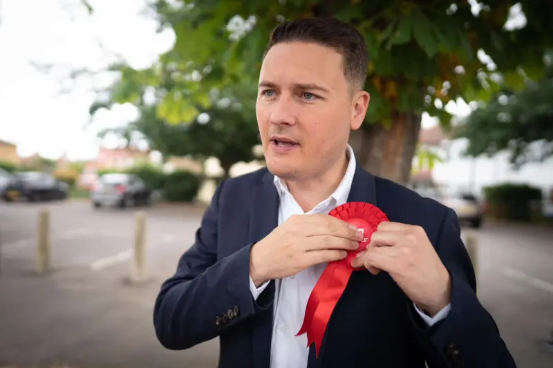 Wes Streeting rechaza a Starmer e incendia a la cúpula laborista por apelar el regreso a la UE