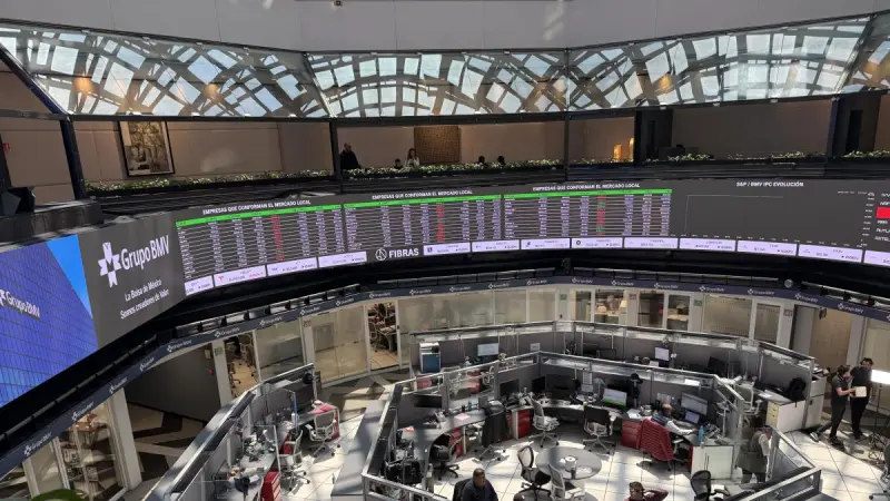 Bolsa mexicana cae con fuerza por segundo día; registra descenso semanal