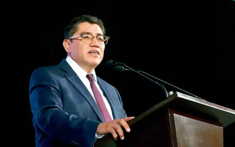 Saúl Monreal ‘tira la toalla’ y descarta competir por candidatura de Zacatecas: ‘Morena me lo dejó claro’