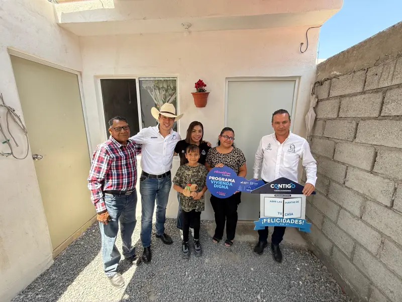 Entrega Rodrigo Monsalvo ampliaciones de vivienda en beneficio de familias marquesinas