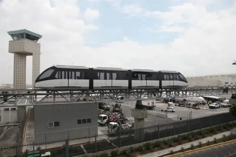 Dificultan acceso a aeropuertos de Monterrey y Guadalajara