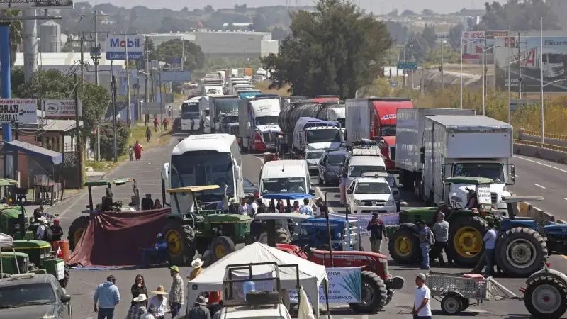 Buscan fortalecer legislación para evitar bloqueos carreteros