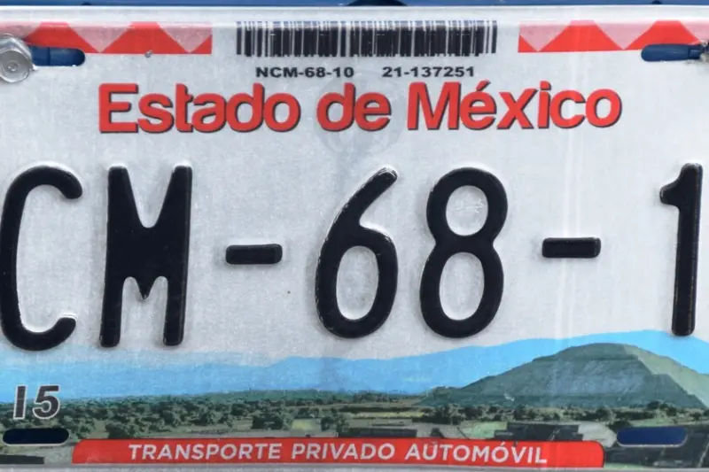 Muchos piensan que es imposible, pero en México sí puedes tener placas personalizadas: requisitos y costos