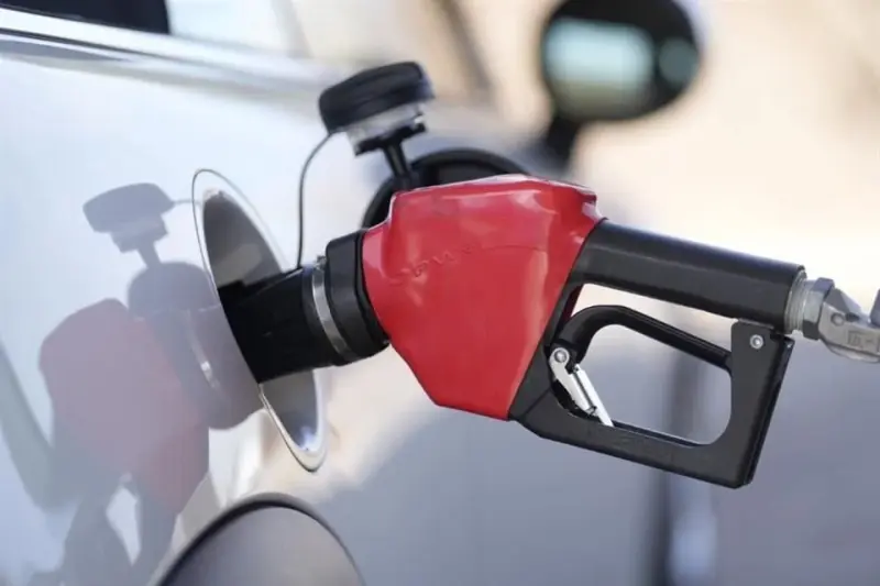 Salvan gasolinerías ingresos de Pemex