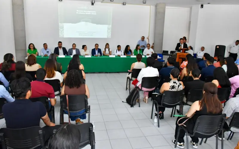 Entrega gobierno de San Luis Potosí más de 40 plazas para telesecundaria