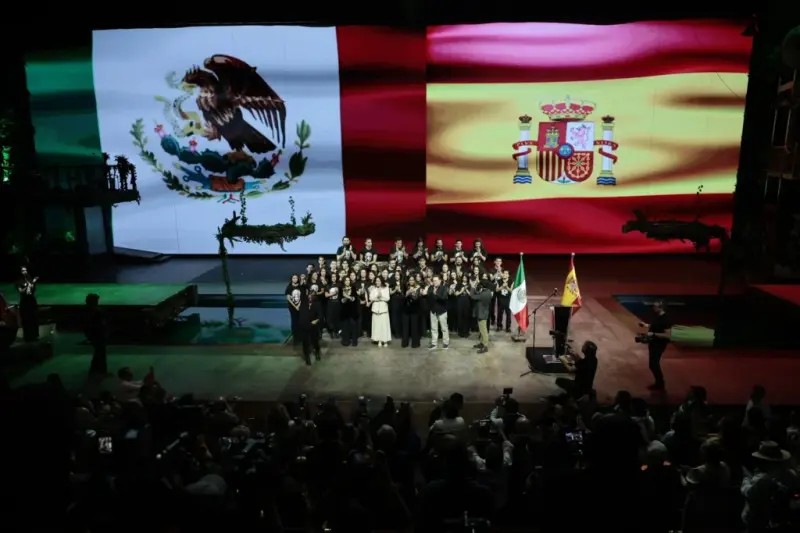 Isabel Díaz Ayuso encabeza homenaje a figuras de la conquista en Ciudad de México