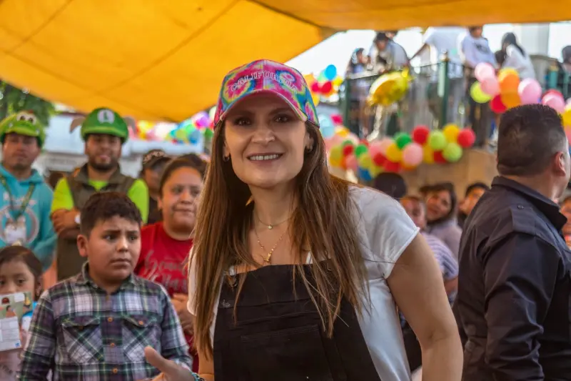 Celebra San Pedro Tlaltizapán festival del Día del Niño