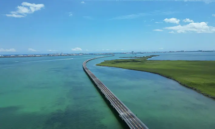 Puente Nichupté, de obra polémica a realidad
