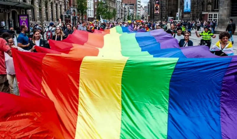 La visibilidad LGTBI+ en el trabajo cae al 23%: datos y causas del retroceso