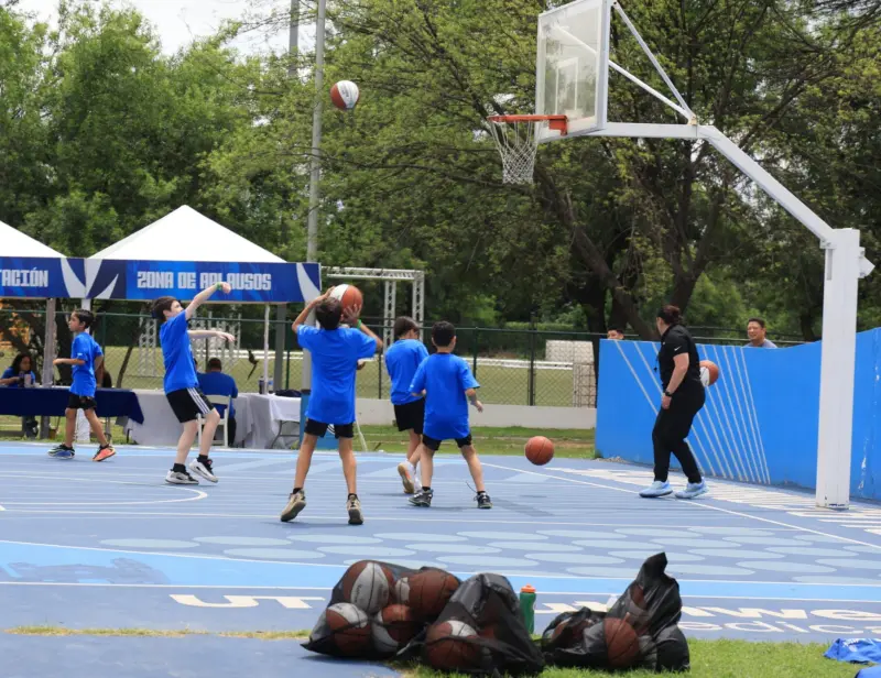 Monterrey impulsa talento juvenil con clínicas de básquetbol gratuitas
