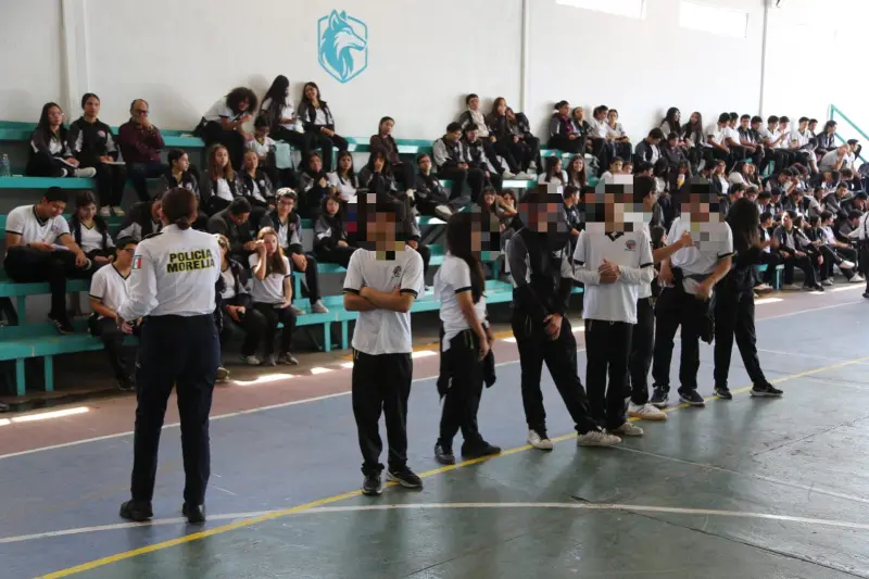 Mantiene Policía Morelia jornadas de prevención en preparatorias