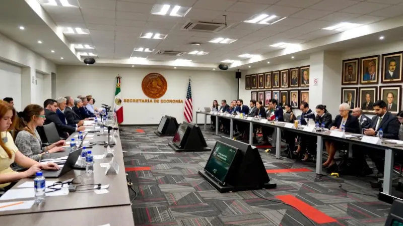STPS se suma a la revisión del T-MEC; Marath Bolaños destaca directrices de política laboral