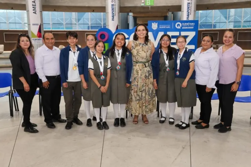 Recibe Martha Soto a equipos ganadores del First LEGO League 2026