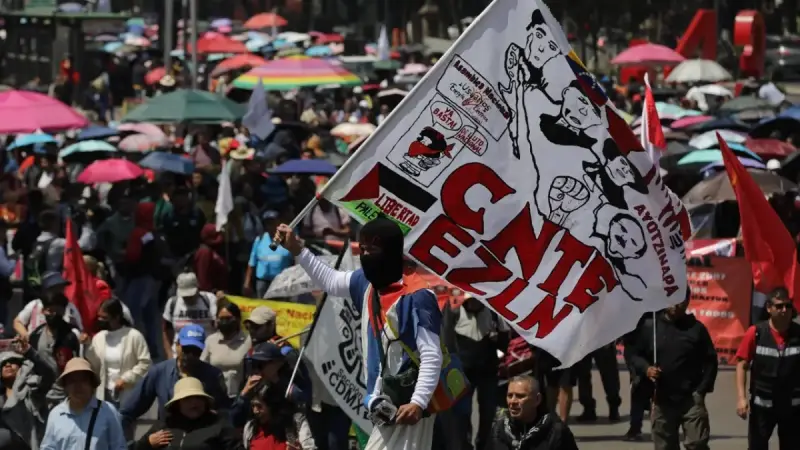 CNTE libera el Circuito Interior tras bloqueo por más de 2 horas; exige a Sheinbaum frenar represión