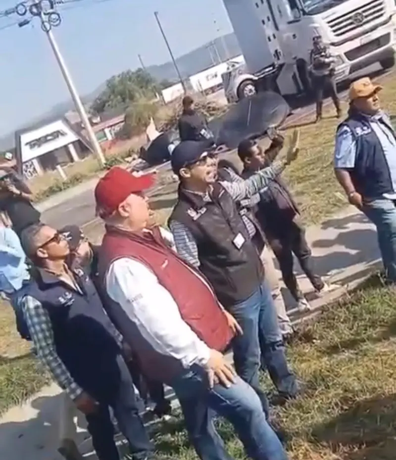 Gobierno pide abrir la 57 por humanidad; protestantes rechazan liberar la vialidad