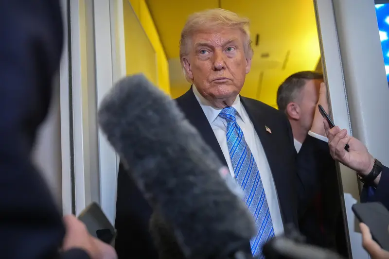 Por qué Trump se demandó a sí mismo