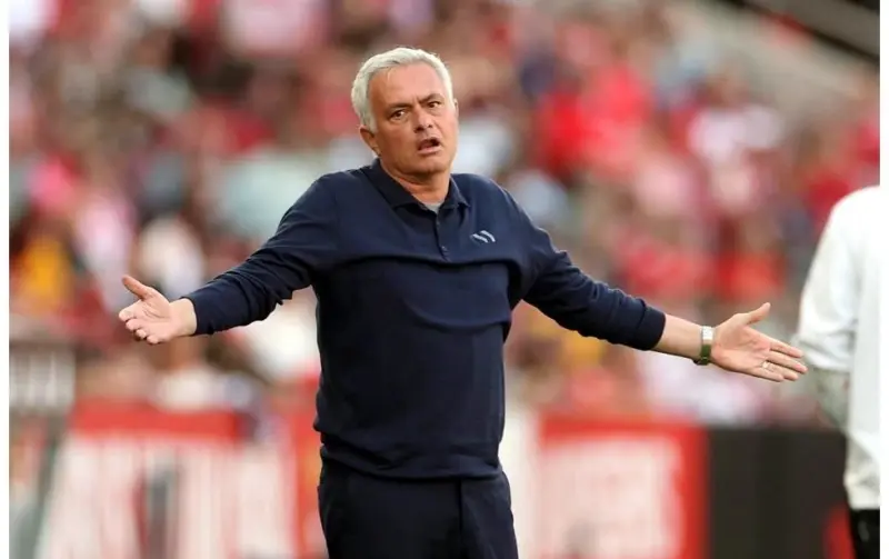 Niega Mourinho contactos con el Real Madrid