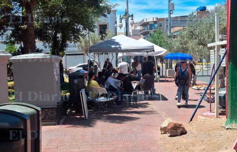 Galería.- Cierran militantes de Morena la Aldama y montan escenario frente a Palacio