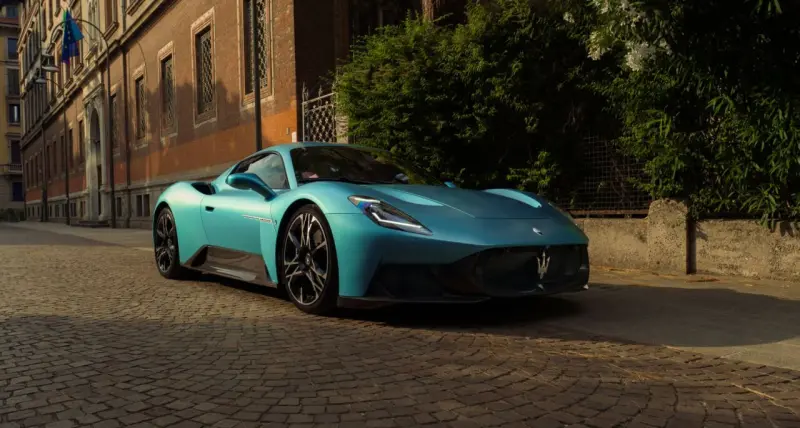 Stellantis enfría rumores sobre la venta de Maserati con el anuncio de dos nuevos modelos