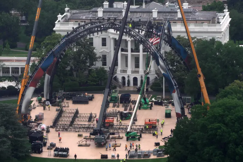 ¡La UFC toma la Casa Blanca! El inmueble se transforma en arena para el Freedom 250