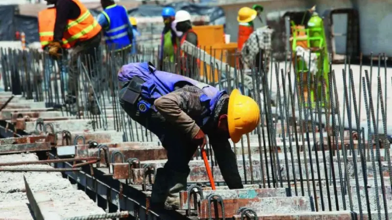 Mercado laboral genera 448,000 empleos en abril, informalidad fue el motor principal