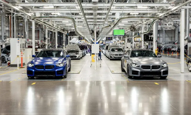 Descarta BMW ajustes por incertidumbre arancelaria