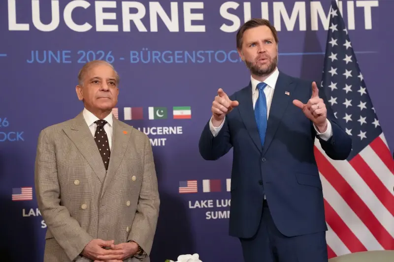 Vance y funcionarios iraníes llegan a Suiza para iniciar diálogos sobre el programa nuclear iraní