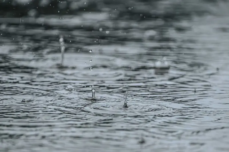 Protección Civil alerta por lluvias intensas y dos zonas con potencial ciclónico