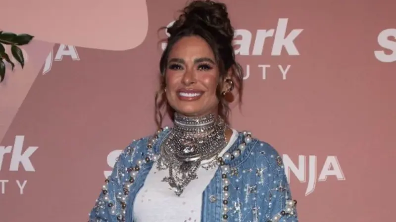 Galilea Montijo desata rumores de boda tras presumir un ostentoso anillo