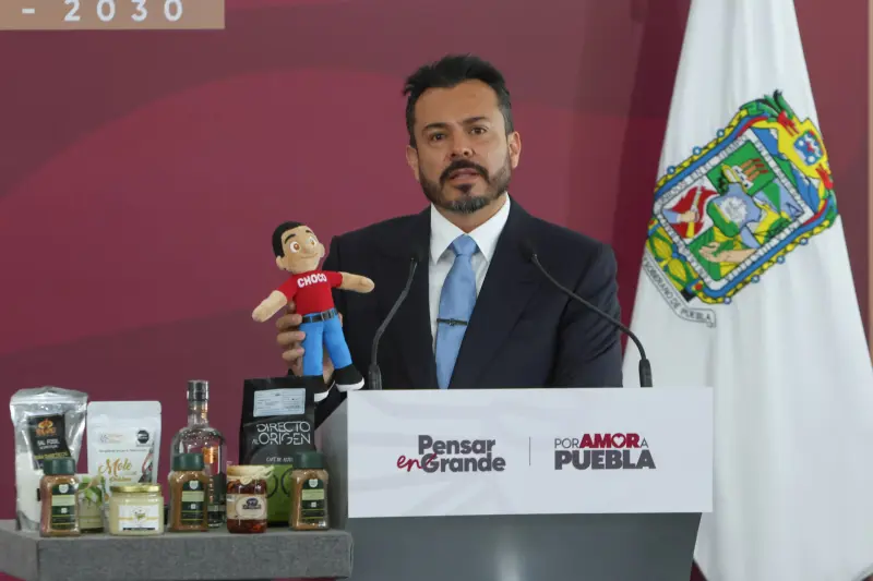 García Parra responde a críticas por ‘Peluchocos’ y descarta aspiraciones políticas en 2027