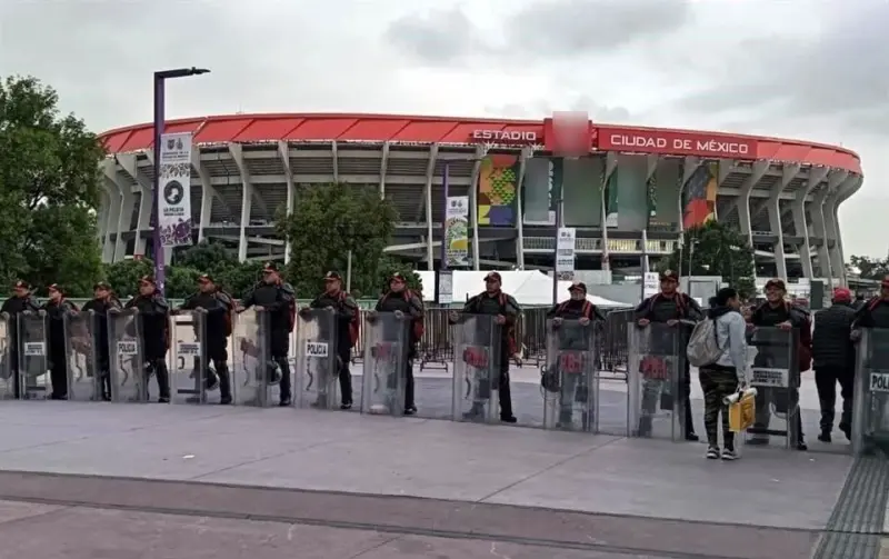 Despliegan a 8 mil policías para el México-Chequia