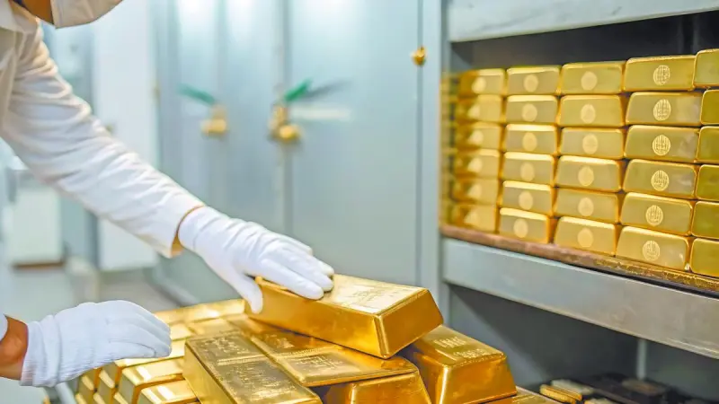 Oro con su segunda caída semanal ante posible alza de tasas