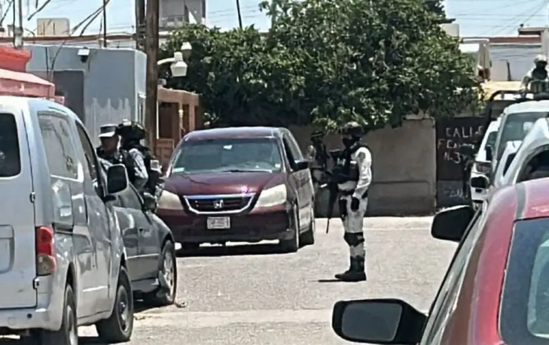 Muere mujer tras aparente caída en la Melchor Ocampo