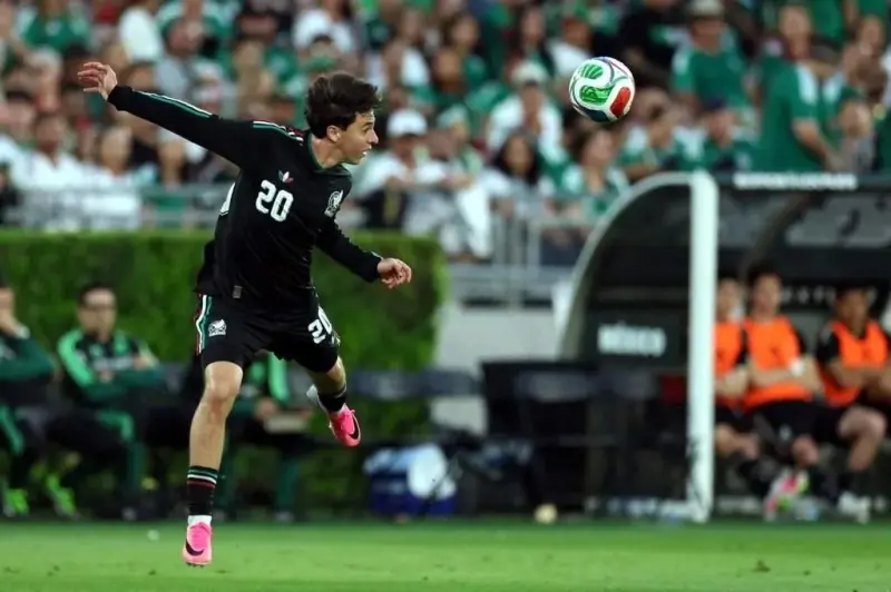 Manda 'Vasco' a 'Tala' Rangel como titular