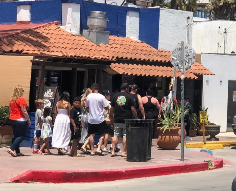Apuestan restaurantes de Rosarito al Mundial para atraer clientes