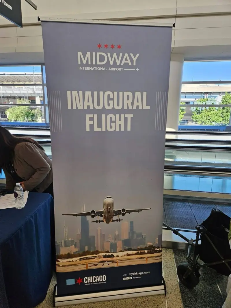 Celebran migrantes apertura del vuelo directo entre San Luis y Chicago