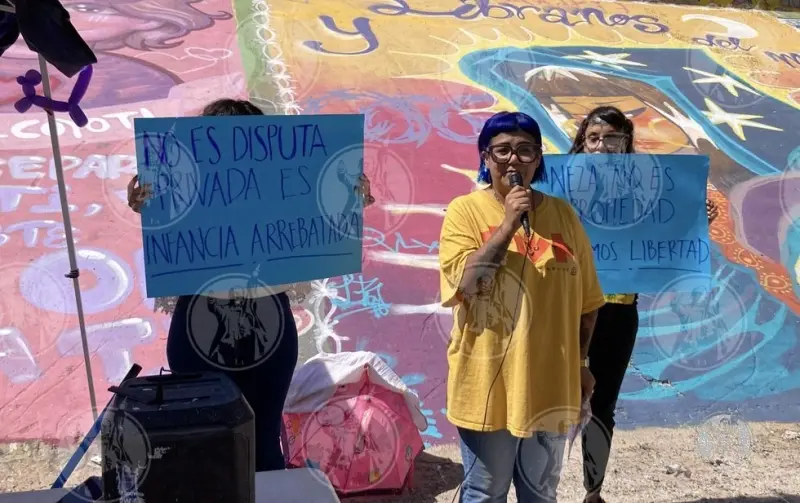 “Tu mamá no se rinde”: el mensaje de una madre a su hijo desde la frontera