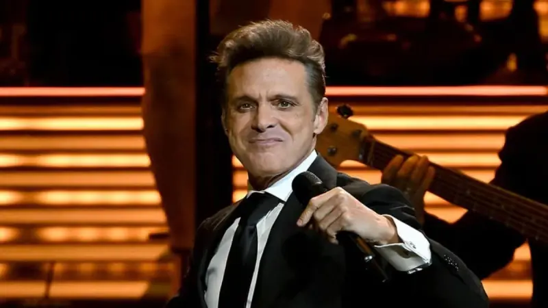 Reportan mejoría en la salud de Luis Miguel tras rumores sobre una supuesta hospitalización en Nueva York