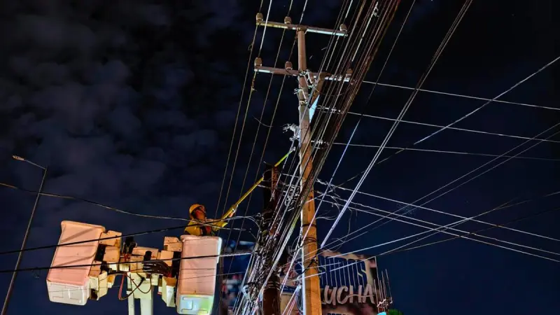 La CFE autoridades de Nuevo León dan seguimiento a la atención del suministro eléctrico