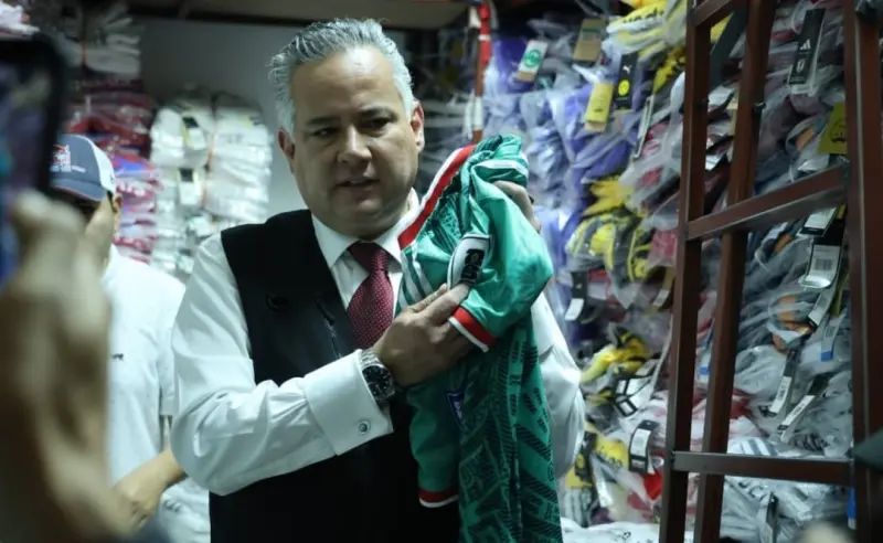 Mercado ilegal del Mundial 2026 podría generar ventas por 400 millones de pesos en la capital advierte Canaco